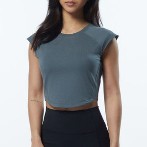 เสื้อครอปออกกำลังกายแบบหลวมๆ ขายส่ง เสื้อผ้าฝ้ายสำหรับผู้หญิง คุณภาพสูง เสื้อครอปท็อปสั่งทำพิเศษสำหรับผู้หญิง - Product Image 5