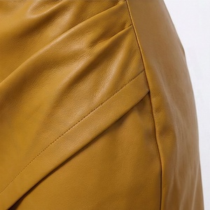 Jupe mini asymétrique en similicuir taille haute pour femme, style sexy, couleur unie, toutes saisons - Product Image 4