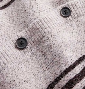 Cárdigan transpirable de mezcla de algodón con cuello en V para hombre, estilo vintage, con rayas, de punto, con botones, suéter de moda. - Product Image 5