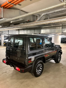 โตโยต้า แลนด์ ครุยเซอร์ LC71 ฮาร์ดท็อป LXz ปี 2026 รถ SUV ใหม่ ขับเคลื่อน 4 ล้อ เครื่องยนต์ดีเซล เกียร์ธรรมดา สมรรถนะสูง สำหรับขับขี่ออฟโรด พร้อมส่งออก - Product Image 2