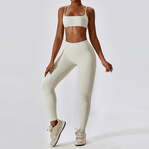 Meilleures offres de fabricants sur un ensemble de leggings de yoga 2 pièces grande taille fabriqué au Pakistan pour la distribution. - Product Image 1