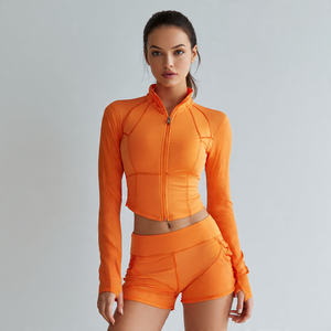 Ensemble 3 pièces de vêtements de sport pour femme : short de yoga, veste athlétique et short dos nageur, avec veste courte zippée - Product Image 4