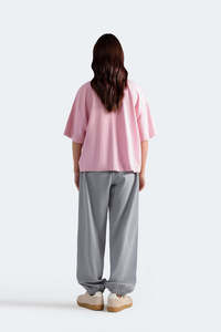 T-shirt col rond rose clair pour femme, en coton doux, rose, minimaliste, chic, confortable, vêtements décontractés modernes, t-shirt sur mesure - Product Image 2