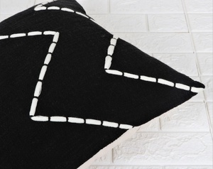 Funda de Cojín con Textura Hecha a Mano, Estilo Boho, Rayas Blancas y Negras, Patrón Sólido, Cierre con Cremallera, para Hogar y Hotel - Product Image 4