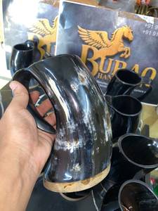Taza de Cuerno de Búfalo Hecha a Mano, Forma Natural, Pulida, Estilo Vintage, para Cerveza, Artículo de Colección - Product Image 1