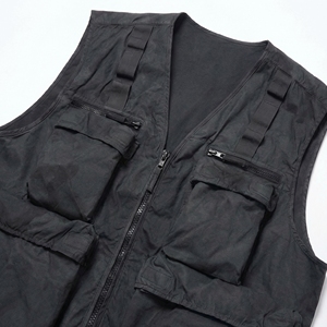 เสื้อกั๊กยุทธวิธีสีดำ |   เสื้อแจ็คเก็ตแขนกุดมีกระเป๋าซิปหลายช่อง |   เสื้อกั๊กทำงานแบบตาข่ายระบายอากาศได้ดี |   ผู้ผลิต OEM ตามสั่ง - Product Image 4