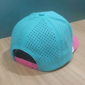 Gorras de Golf de 5 Paneles con Bordado 3D Personalizado OEM, Perforadas con Corte Láser, Visera Precurvada, Estructuradas, ODM, MOQ Bajo, de Fábrica - Product Image 6
