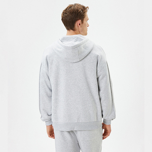 Ensemble de survêtement pour homme Crescent Wear, gris clair chiné, avec détails rayés, 100% coton, streetwear, hiver - Product Image 2