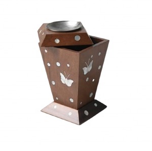 Caja de Incienso de Madera de Lujo con Diseño Cónico, Decorada con Puntos y Mariposas con Perlas - Product Image 1