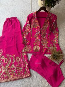 Ensemble Blazer et Palazzo de Luxe pour Femme en Chiffon Brodé de Paillettes Florales |   Costume de soirée de créateur en deux pièces - Product Image 6