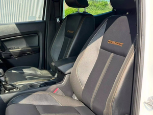 Pick-up double cabine d'aventure 2024 d'occasion, style Wildtrak, transmission automatique, transmission intégrale - Product Image 6