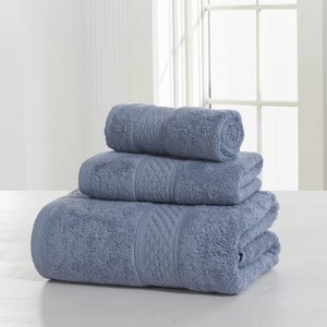 Serviette de toilette ultra douce en coton léger à séchage rapide pour hôtel, spa, salle de sport – Vente en gros au meilleur prix – Serviette de toilette en coton de couleur unie - Product Image 5