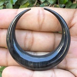 Collar de cuerno de búfalo hecho a mano para mujer, colgante de cuerno de búfalo, gargantilla de cuerno natural en forma de media luna para mujer - Product Image 4
