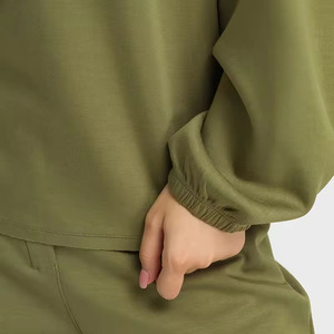 Conjunto deportivo de 2 piezas para mujer, de algodón, corte holgado, cómodo, con sudadera y pantalones deportivos. - Product Image 4