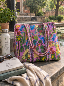 Bolso Tote Estampado Farida, Bolso Tote de Algodón Acolchado, Bolso de Hombro Botánico Colorido para Viajes, Playa y Uso Diario - Product Image 6