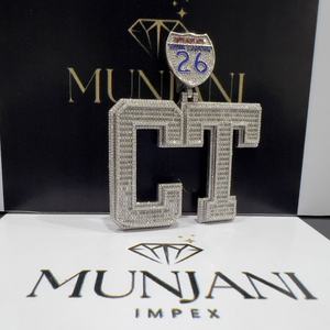 จี้ตัวอักษรแบบกำหนดเองสไตล์ฮิปฮอปประดับเพชรโมอิสซาไนต์ทรงเหลี่ยมเจียระไนอย่างสวยงาม ชุบทองคำขาว 925 ชุบทองคำชมพู สำหรับผู้ชาย GRA - Product Image 6