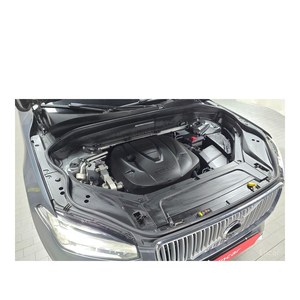 Volvo XC90 D5 Inscription 2017, 163 287 km, Diesel, Automatique, Conduite à Gauche, Émissions Euro V, Sièges en Cuir, Caméra Arrière - Product Image 6