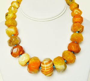 Collar de Resina Hecho a Mano de Alta Calidad para Mujer, Hermoso Collar de Moda con Cuentas y Cadena de Madera Pulida, Regalo Directo de la India - Product Image 4