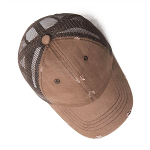 Gorra Trucker de Alta Calidad Personalizada de 6 Paneles, sin Estructura, con Malla Trasera, Marrón, Lisa, Desgastada, de Algodón/Poliéster - Product Image 1