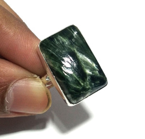 Bague en argent sterling 925 avec cabochon de séraphinite verte naturelle, faite à la main, style bohème, motif floral, pierre précieuse de caractère, troisième partie - Product Image 6