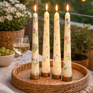 Juego de 4 Velas Cónicas de Cera de Soja y Parafina Hechas a Mano Garden Blossom, sin Humo, para Navidad, Pascua y Celebraciones de Invierno - Product Image 1