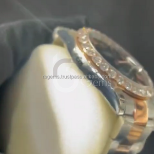 Montre Moissanite de luxe personnalisée pour homme Calendrier arabe analogique Acier inoxydable Rhinestone Quartz Unique Logo Band Couronne ETA - Product Image 3