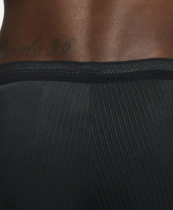 Shorts décontractés pour hommes, noirs unis, taille mi-haute élastique, en tricot polyester/coton, avec cordon de serrage, écologiques, séchage rapide - Product Image 6