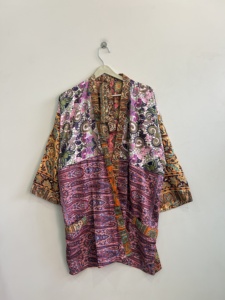 เสื้อคลุมกิโมโนหลากสีสไตล์โบโฮแบบต่อผ้า  แบบเปิดด้านหน้า - Product Image 1