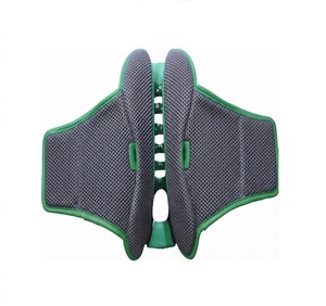 Selle de dressage anglaise verte en plastique, arbre en PP synthétique, couleur verte, légère, durable, confortable et bien ajustée - Product Image 6
