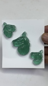 Juego de 3 Piezas de Tallado de Cabeza de Caballo con Piedras Preciosas Cultivadas en Laboratorio de Primera Calidad |   Colección de Figuras de Animales con Efectos Ópticos de Luz Verde - Product Image 3