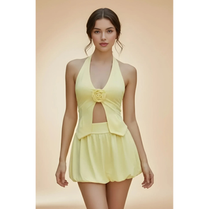 Ensemble deux pièces jaune pâle à découpes et détails rosettes ou ensemble jupe-short bouffante à détails rosettes pour femme, mode contemporaine, tenue de villégiature - Product Image 1