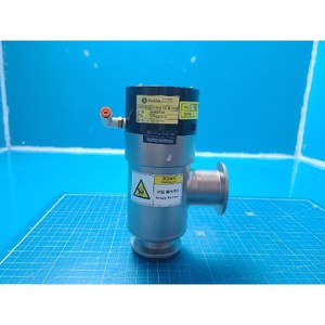 Câble d'interface MKS 99B0558 utilisé comme pièce détachée pour équipement semi-conducteur de génération précédente - Product Image 1
