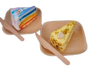 Assiette à dîner écologique biodégradable 10 pouces carrée en feuille de palmier Assiettes jetables en feuille de palmier carrées - Product Image 1