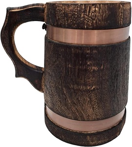 Mug en bois vintage avec accent en laiton, vaisselle écologique pour café et bière, idéal pour les bars, restaurants et cafés - Product Image 1