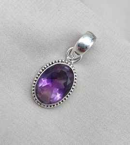 จี้อเมทิสต์เงินแท้ 925 เครื่องประดับพลอยสีม่วงธรรมชาติ ของขวัญสุดหรูสำหรับผู้หญิง ดีไซน์ไม่ซ้ำใคร - Product Image 1