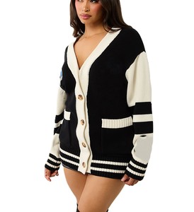 Cardigan noir personnalisé avec logo, col en V, boutonné, à manches longues, en tricot, style décontracté, color block. - Product Image 5