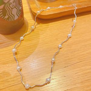 Collar de Perlas de Agua Dulce Naturales para Mujer, Diseño Retro de Nicho con Cadena Cómoda para Suéter - Product Image 3