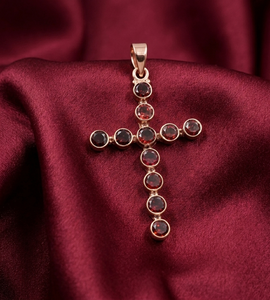 Colgante de Cruz de Plata de Ley 925 con Granate Rojo, Chapado en Oro Rosa y Oro Amarillo, Joyería Cristiana Hecha a Mano, Regalo para Mujer - Product Image 3