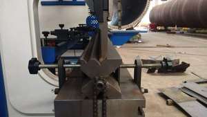 Presse plieuse hydraulique CNC pour tôles d'aluminium et d'acier - Product Image 5