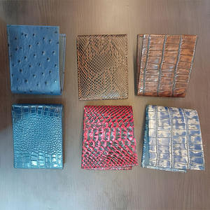 Cartera de Hombre de Primera Calidad, Elegante y Texturizada, Diseño Bifold Profesional, con Múltiples Compartimentos para Tarjetas, para Uso Diario 2026 - Product Image 4