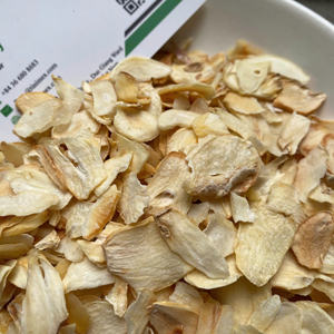 Ajo Seco en Rodajas/En Escamas de Origen Vietnamita Natural de Primera Calidad, Marca TINIMEX, Mejora la Calidad del Producto con una Eficiencia Superior, en Bolsa de 20 kg/polipropileno - Product Image 4