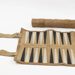 Jeu de Backgammon et Échecs Portable en Cuir Personnalisé avec Patchwork Floral, Plateau de Luxe en Cuir avec Dés et Boîte en PU - Product Image 2