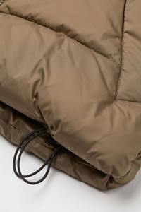 Nouvelle Veste d'Hiver Matelassée Personnalisée 2025 – 100% Polyester, Manches Longues, Fermeture Éclair Intégrale, Style Formel avec Décoration en Fourrure – Vente en Gros - Product Image 4