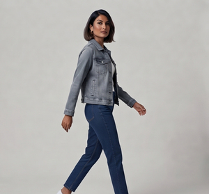 Veste en jean pour femme à manches longues, col rabattu, avec poche poitrine, boutonnée - Product Image 4