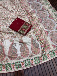 Traditional Indian Silk <b>Saree</b> with Floral and Paisley Print <b>Red</b> Blouse Wedding Wear for Women - Product Image 3