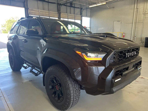 PRIX D'ENCHÈRE POUR VÉHICULE <span class=keywords><strong>TOYOTA</strong></span> <span class=keywords><strong>4RUNNER</strong></span> 2024-2025 D'OCCASION EN EXCELLENT ÉTAT, FULL OPTION, DISPONIBLE POUR LIVRAISON - Product Image 4