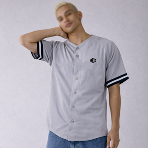 Camiseta Deportiva de Malla con Botones para Hombre, Jersey de Béisbol de Lujo al por Mayor 2026, Manga Corta, Personalizable para Equipos, Fabricante OEM, EE. UU. - Product Image 2