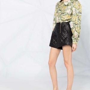 Pantalones Cortos de Mujer, Diseño de Moda 2026, Piel Original Harrods, Acolchados, Impermeables y Ecológicos, Precio de Fábrica - Product Image 4