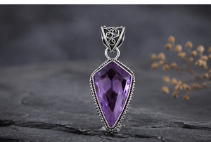 Colgante de Plata de Ley 925 con Amatista Natural, Hecho a Mano, Collar con Piedra Preciosa, Cristal Morado, Joyería Boho, Estilo Vintage - Product Image 3