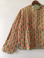 Veste en coton matelassée de style bohème indien : veste courte en patchwork